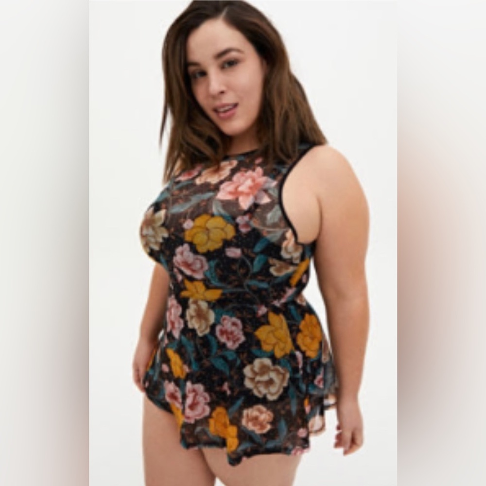 NWT Torrid floral one-piece 2X 18-20
